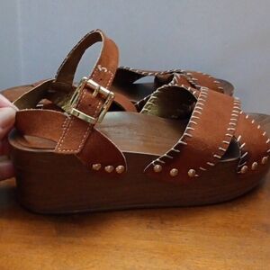 Cato Tan Leather & Wood Platform Sandals